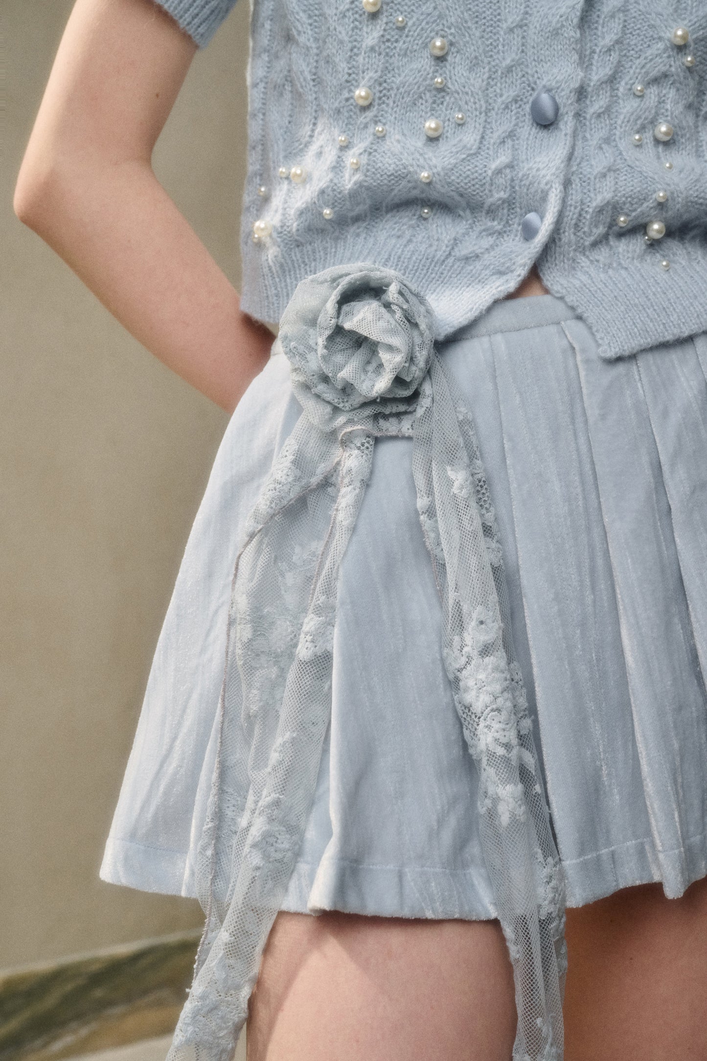 Shimmering Velvet Pleated Skirt With Chiffon Flower Ribbon