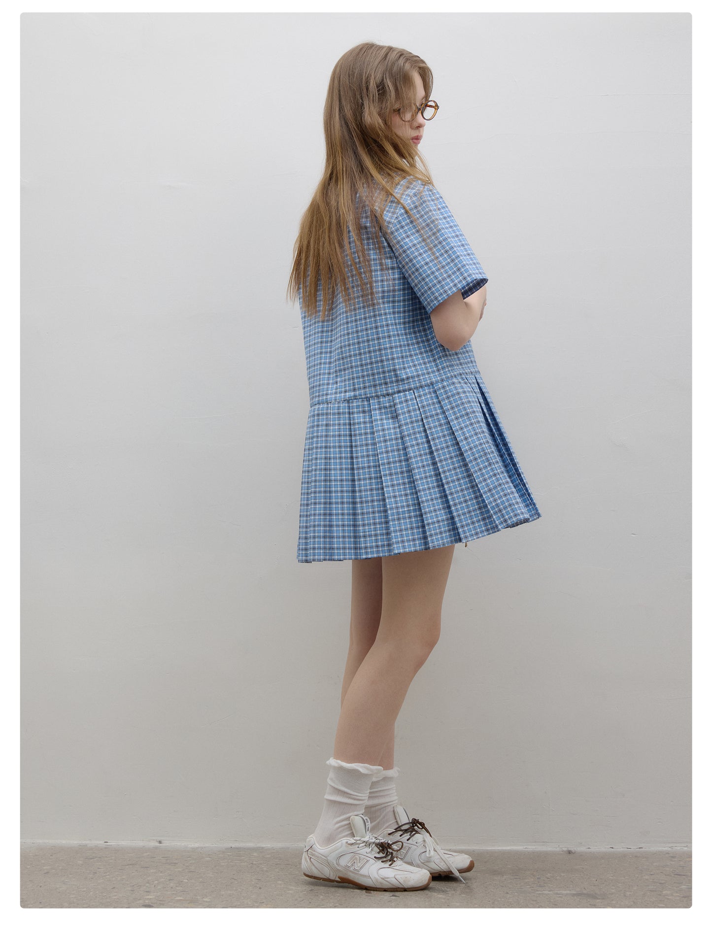 Pleated Shirt Dress With Contrast Colored Waist Tie