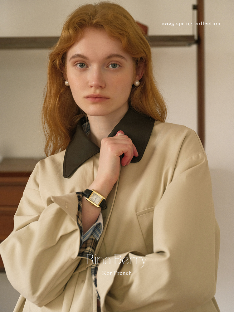 Relaxed Fit Contrast-Color Jacket With Plaid Detail