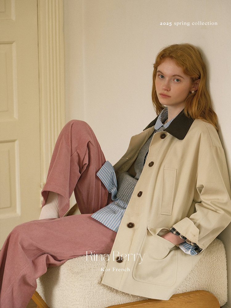 Relaxed Fit Contrast-Color Jacket With Plaid Detail