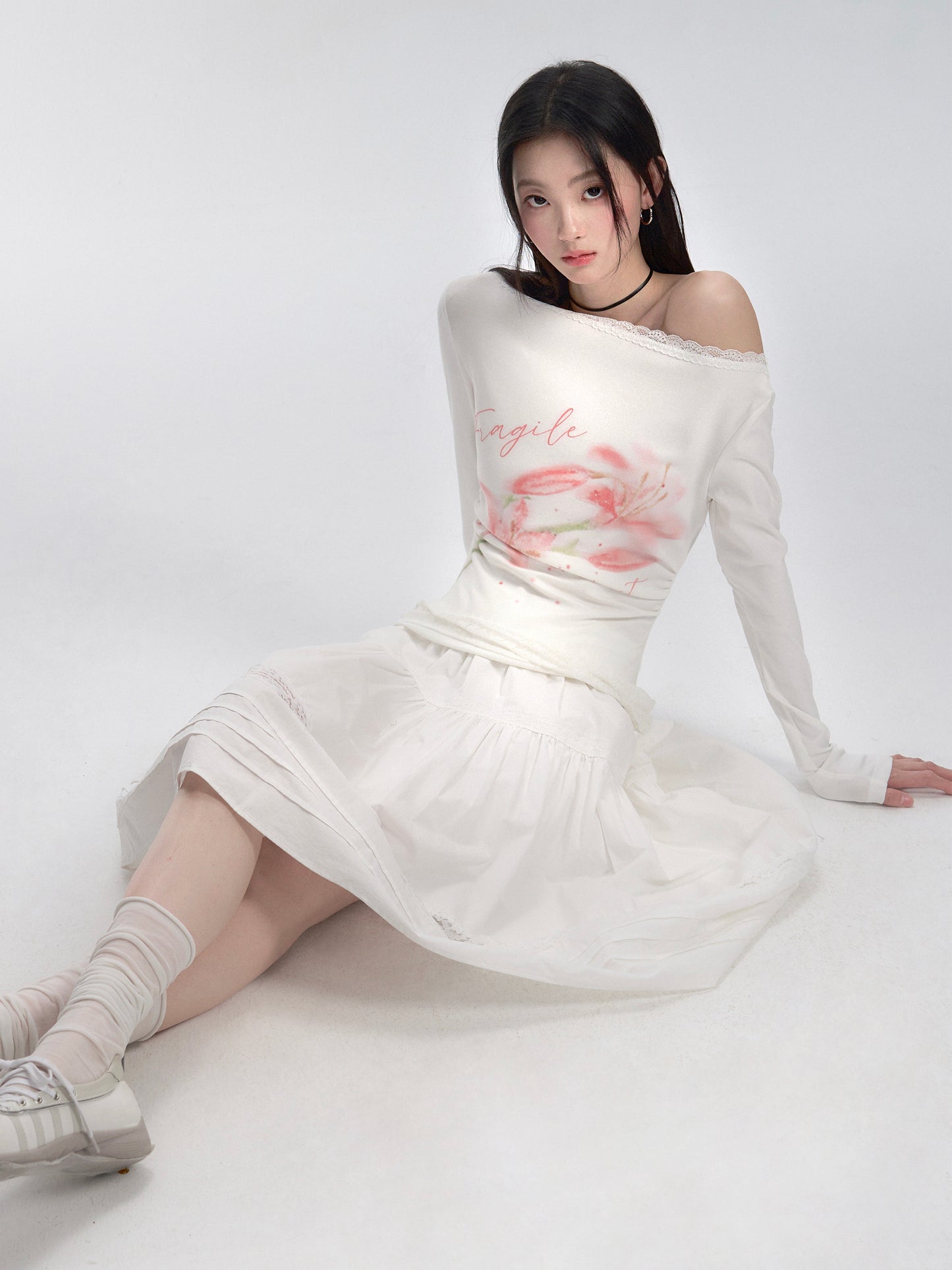 Two-Way Shoulder Watercolor Flower T-Shirt