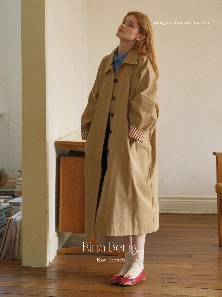 Oversized Minimal Coat With Striped Cuffs