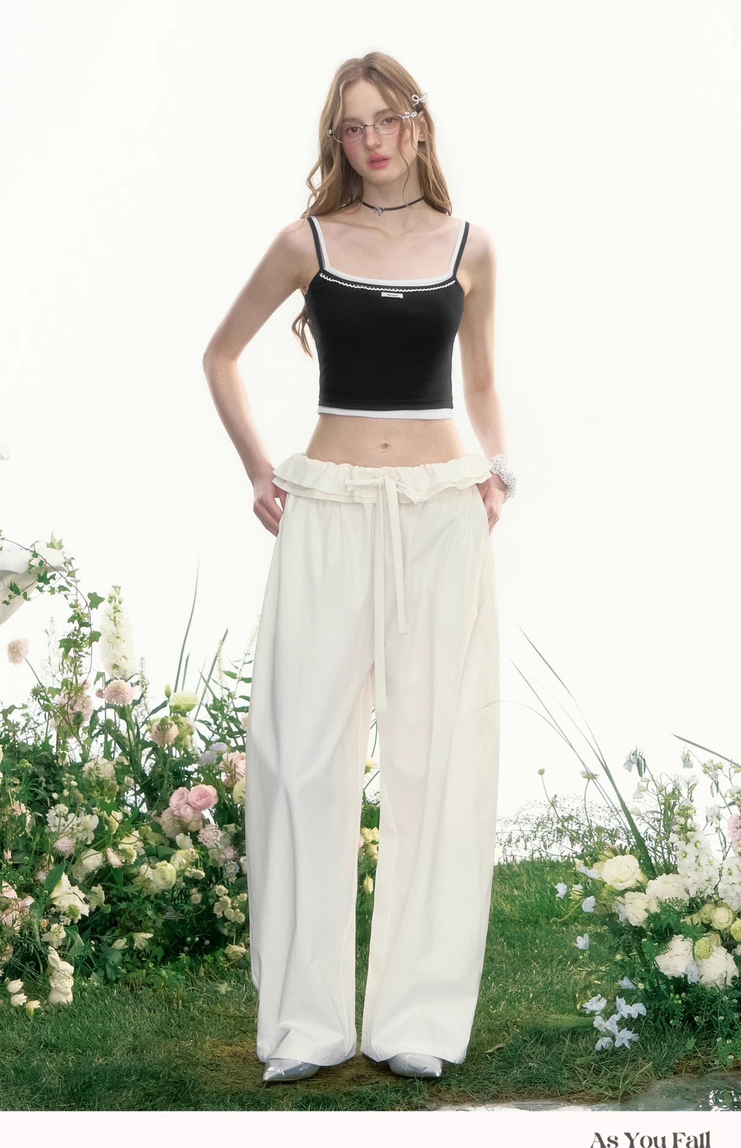 Ruffled Waist Wide-Leg Curved Trousers