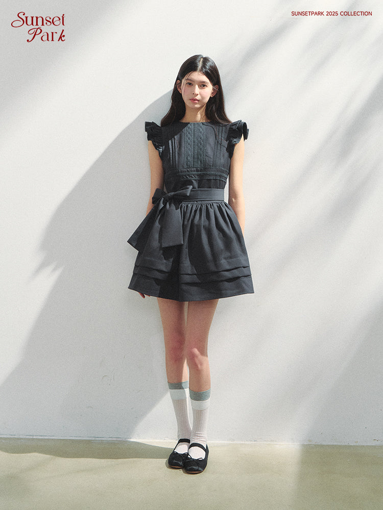 Butterfly-Sleeve Pleated Dress With Bow Waist