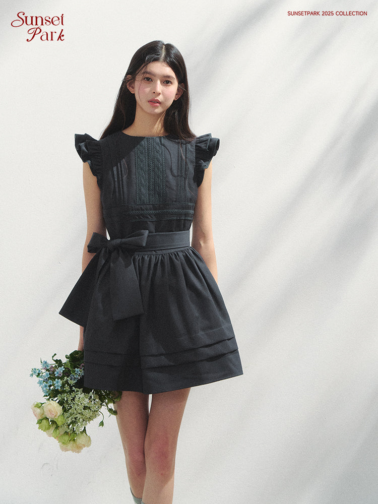 Butterfly-Sleeve Pleated Dress With Bow Waist