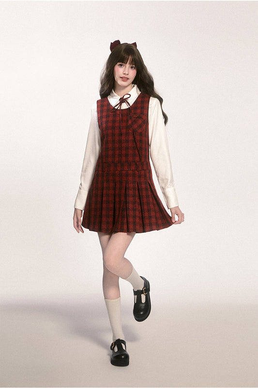 Shimmering Checkered Sleeveless Pleated Dress