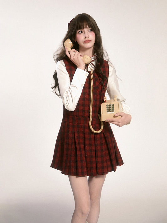 Shimmering Checkered Sleeveless Pleated Dress