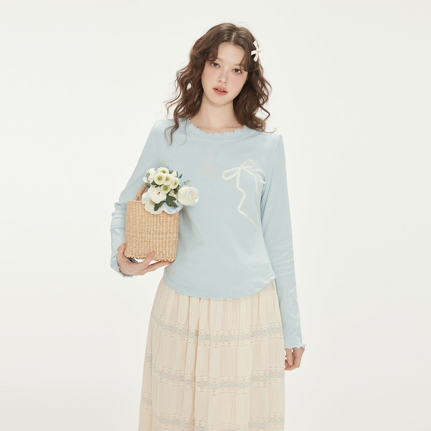 Ribbon Bow Motif Lettuce Edge T-Shirt