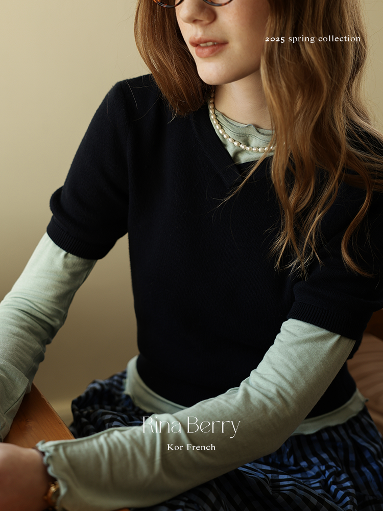 V-Neck Half-Sleeve Cotton Knit Top