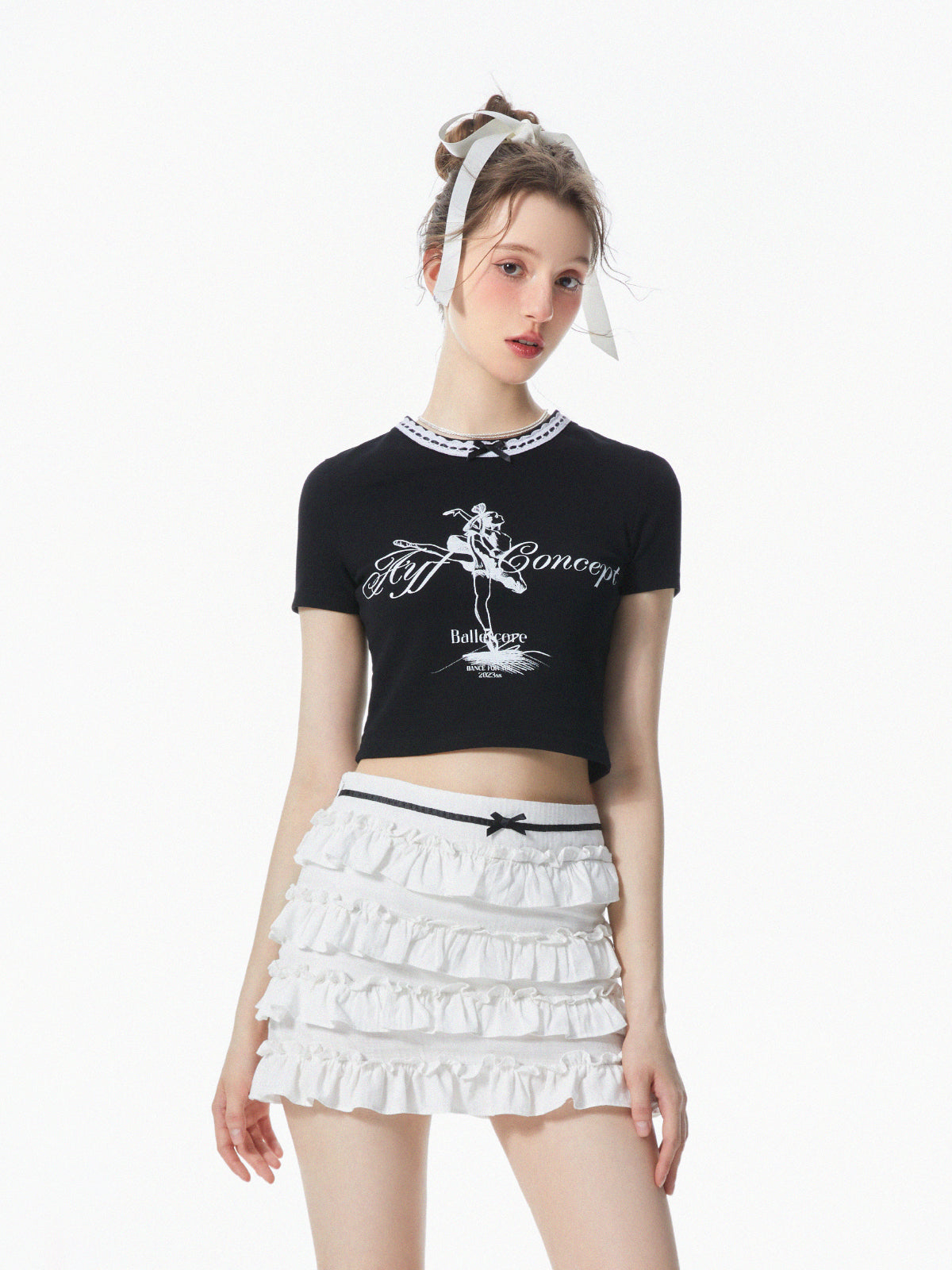 Cropped Printed T-Shirt With Lace-Detail Neckline