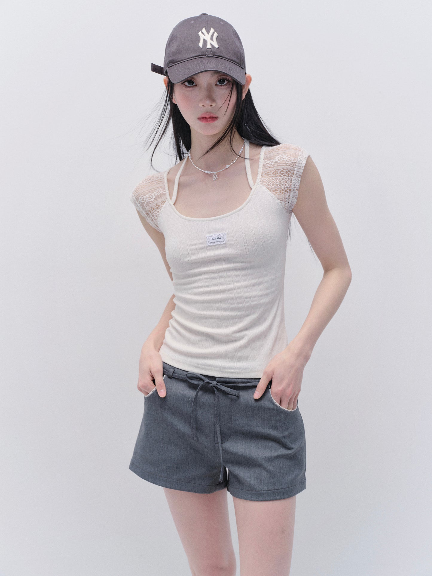 Straight-Leg Shorts With A Slim Tie Belt