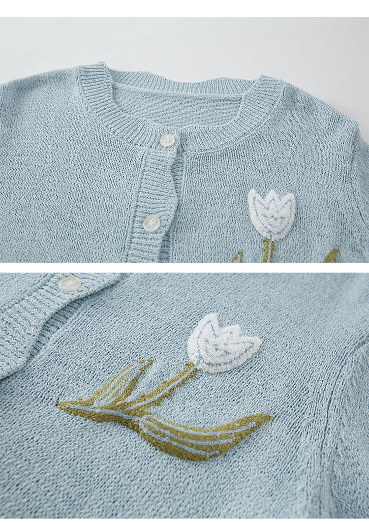 Tulip Knit Top With Wavy Edges