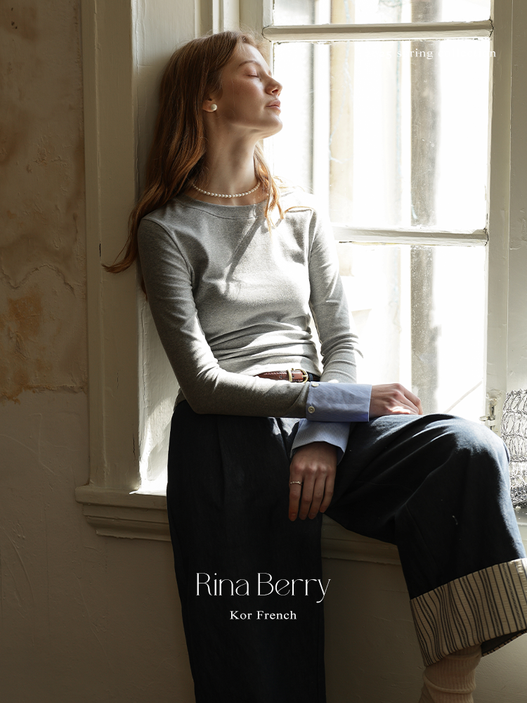 Slim Fit Ruched Top With Mixed Fabric Cuffs