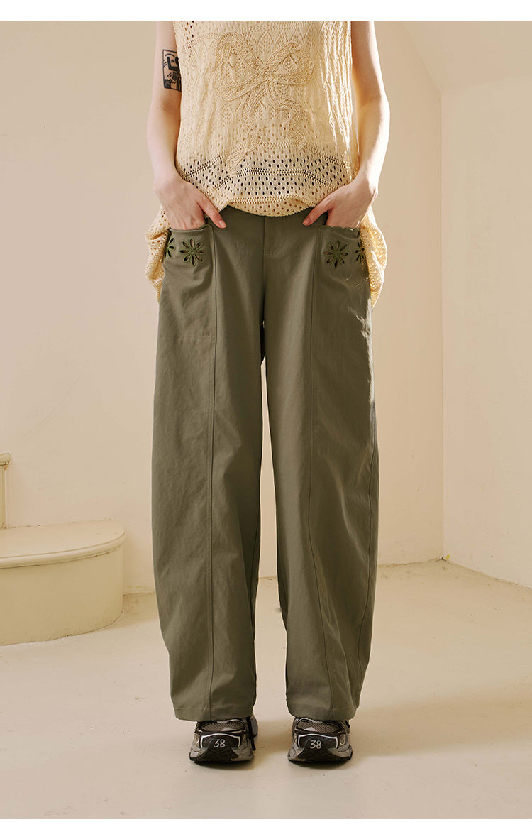 Floral Cutout Pocket Relaxed Fit Curved Pants