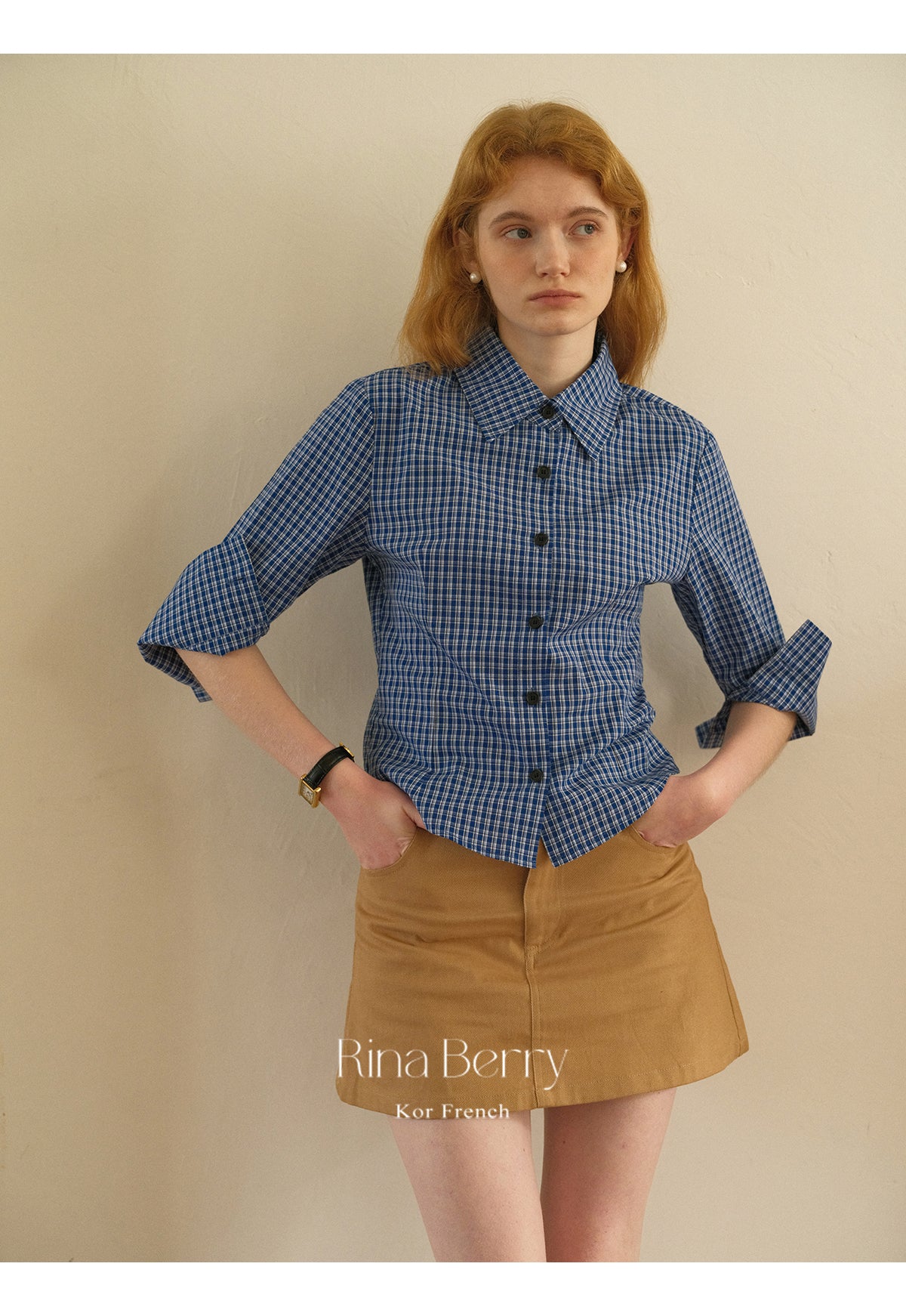 Short Fitted Plaid Shirt With Round Hem