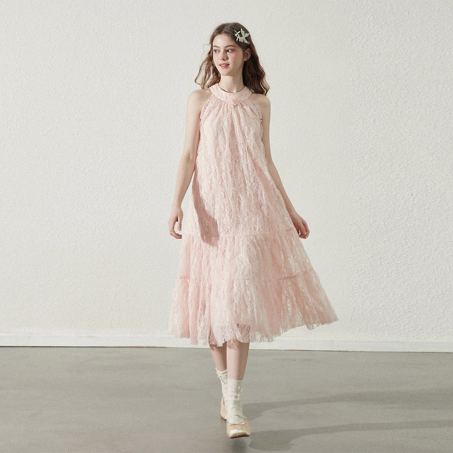 Lace Sleeveless Dress With Back Bow Detail