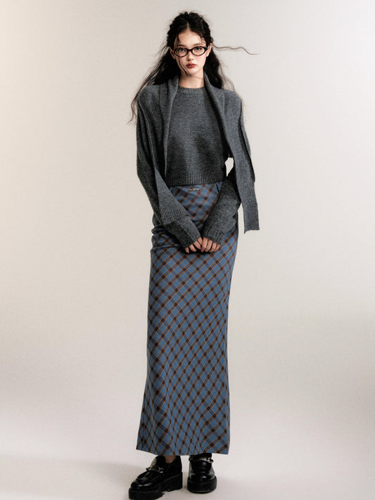 Basic Crew Neck Knit Top With Scarf