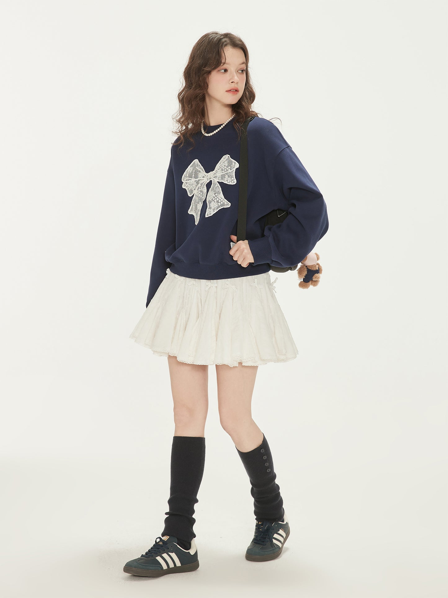 Relaxed Fit Lace Bow Sweatshirt