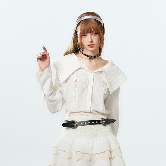 Embroidered Blouse With Large Collar And Extended Cuffs