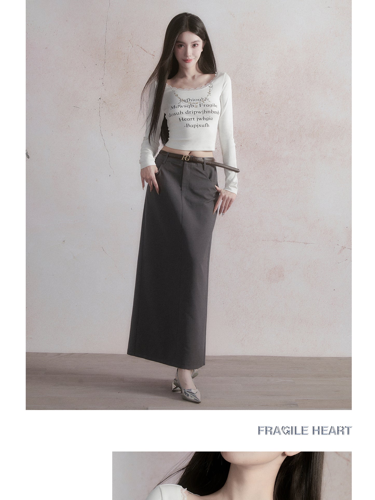 Cropped Scoop-Neck Top With Letter Print