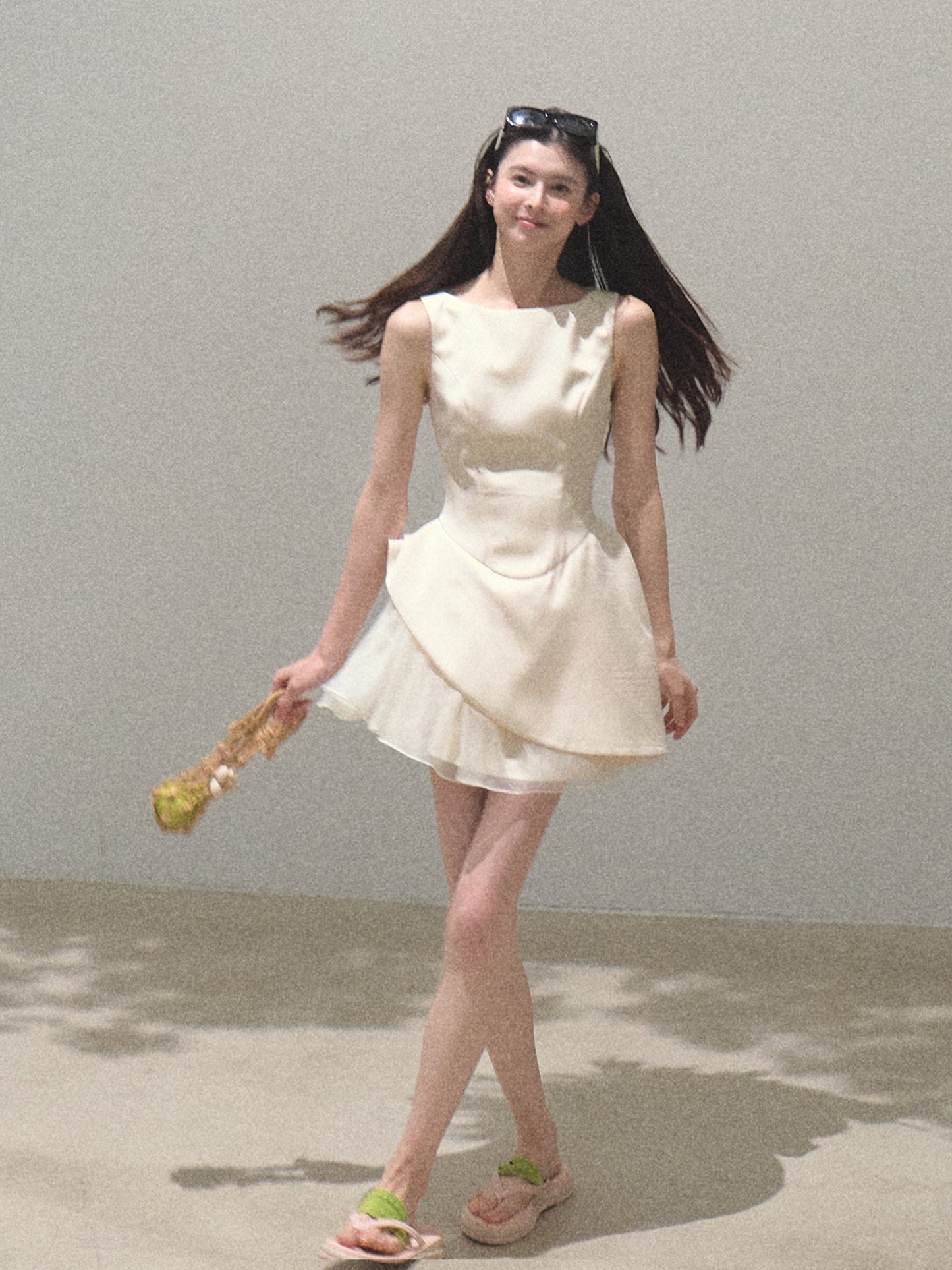Sleeveless Structured Dress With Removable Collar