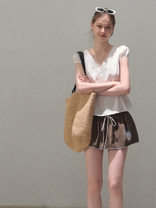 Dainty Puff Sleeve Fitted Blouse With Lace Trim