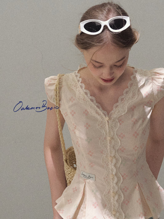 Dainty Puff Sleeve Fitted Blouse With Lace Trim