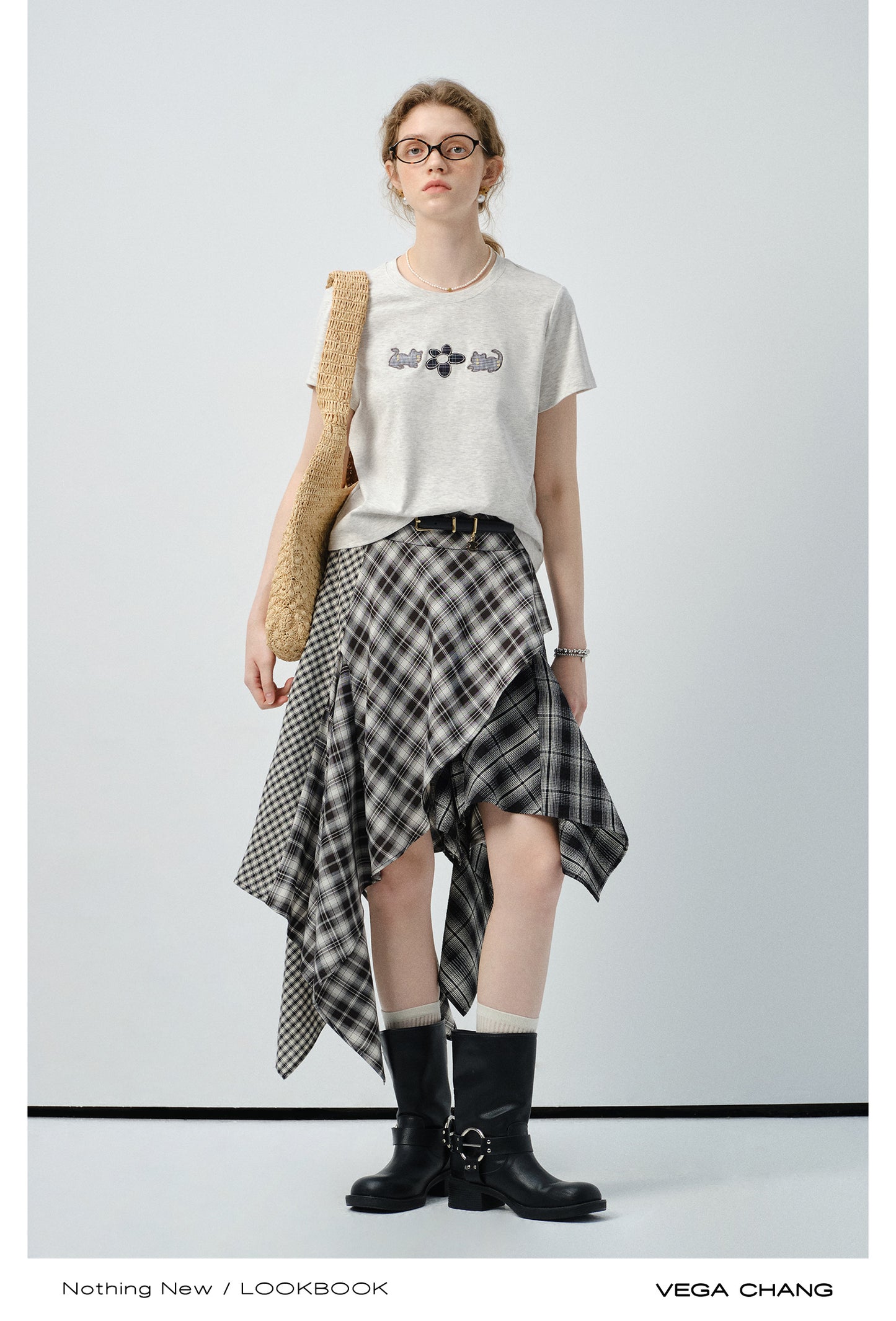 Appliqué T-Shirt & Asymmetric Plaid Panel Skirt