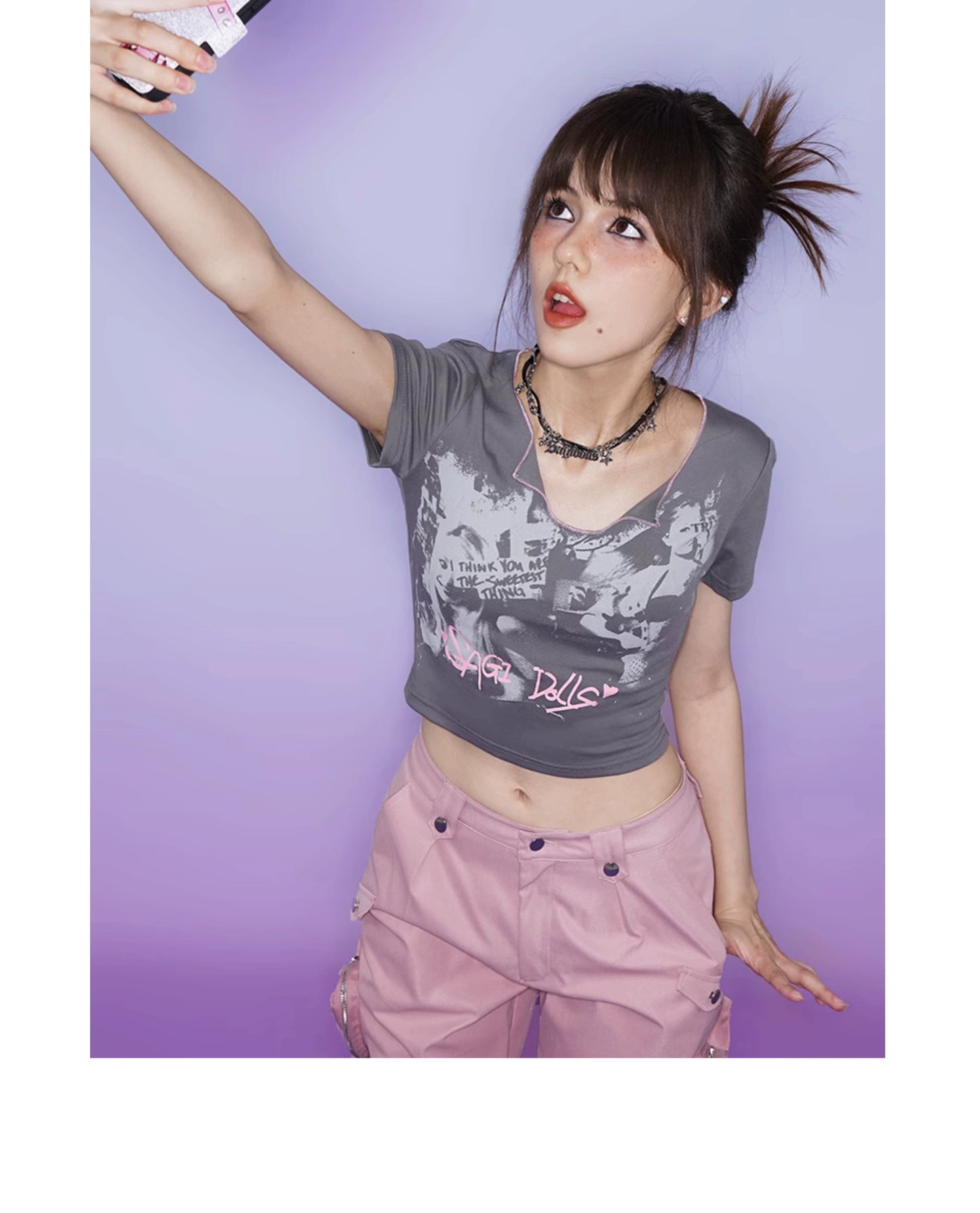 Piping Neck Cropped Print Fitted Baby Tee