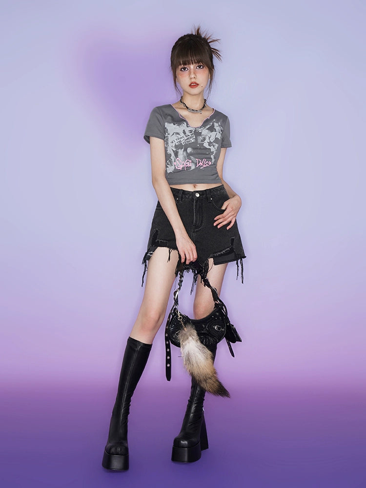 Piping Neck Cropped Print Fitted Baby Tee