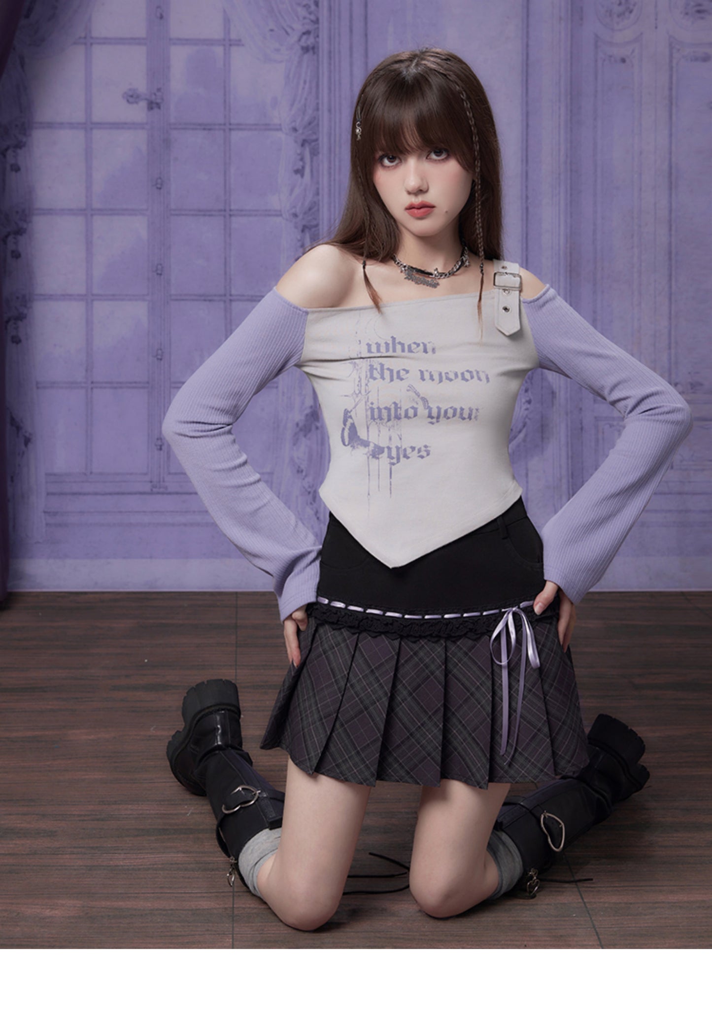 Off-Shoulder Gothic Print Tee With Single Strap