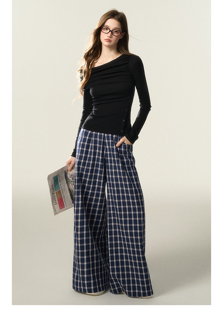 Low-Rise Relaxed Plaid Wide-Leg Pants