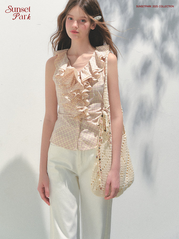 Sleeveless Floral Check Top With Ruffled Collar