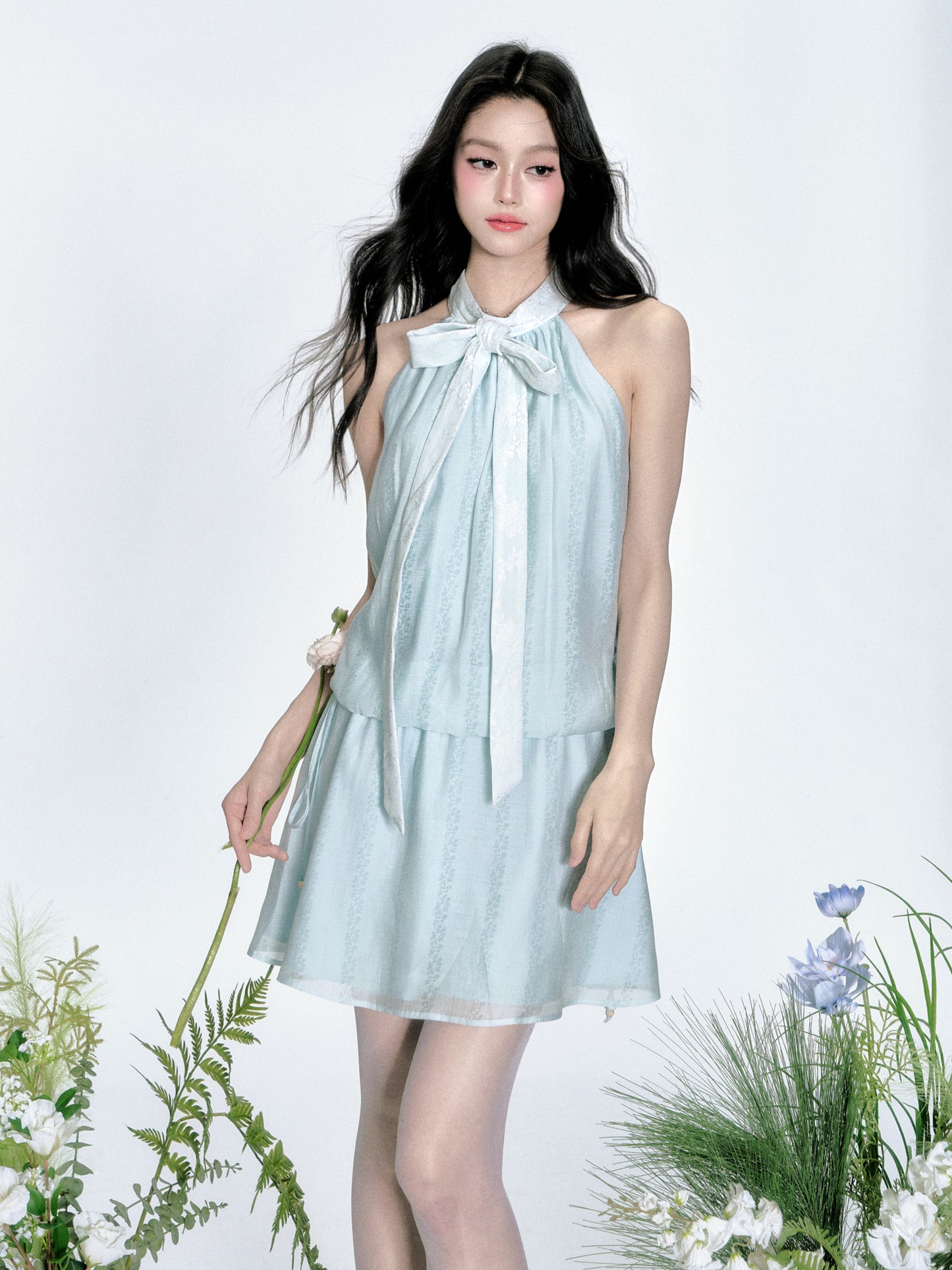 Sleeveless Jacquard Floral Pattern Tie-Dress