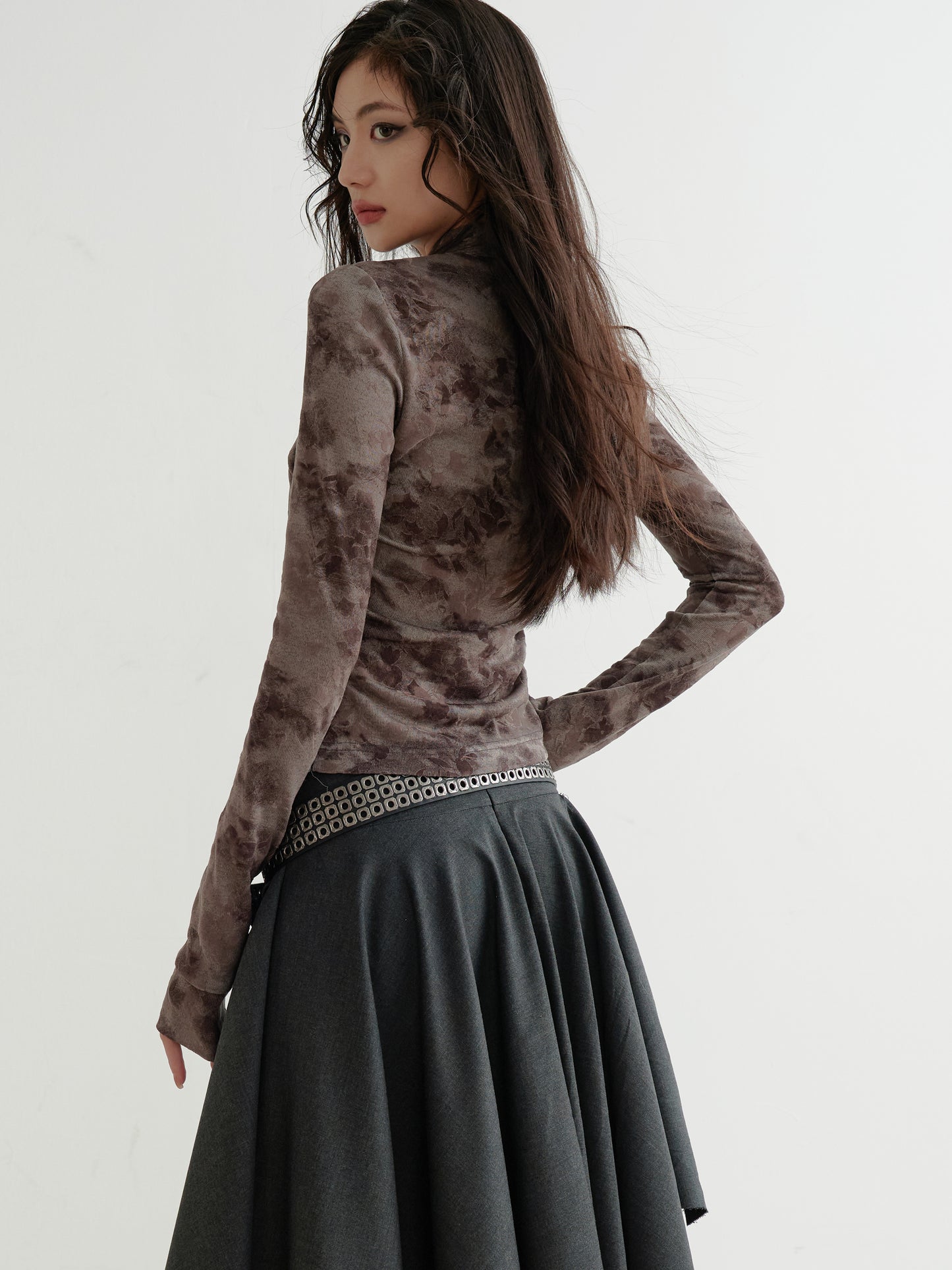 Edgy Tiered Asymmetric Skirt With Studded Belt