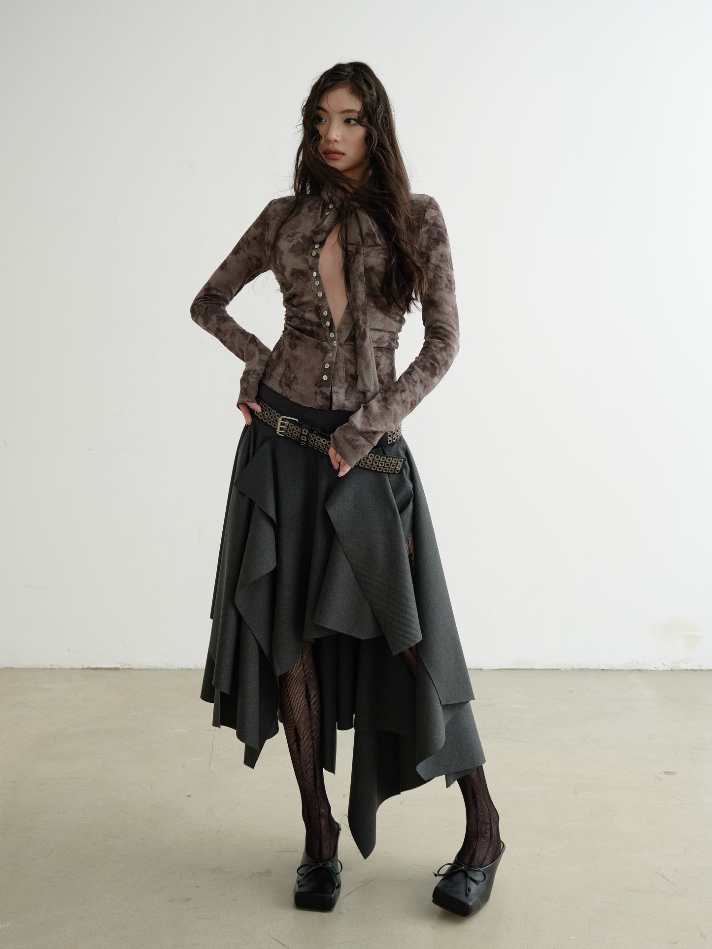 Edgy Tiered Asymmetric Skirt With Studded Belt