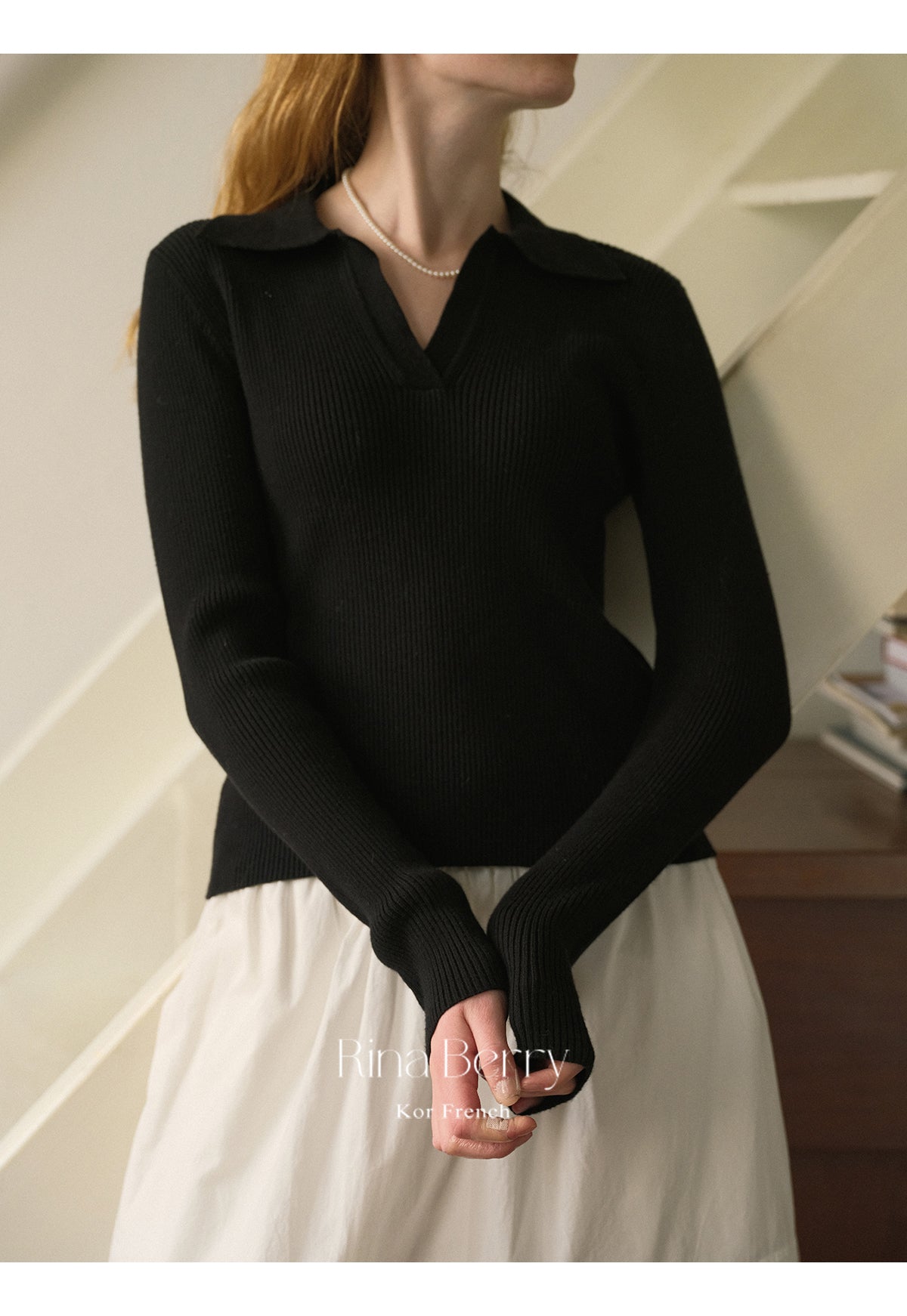 Open Collar Fitted Rib Knit Top