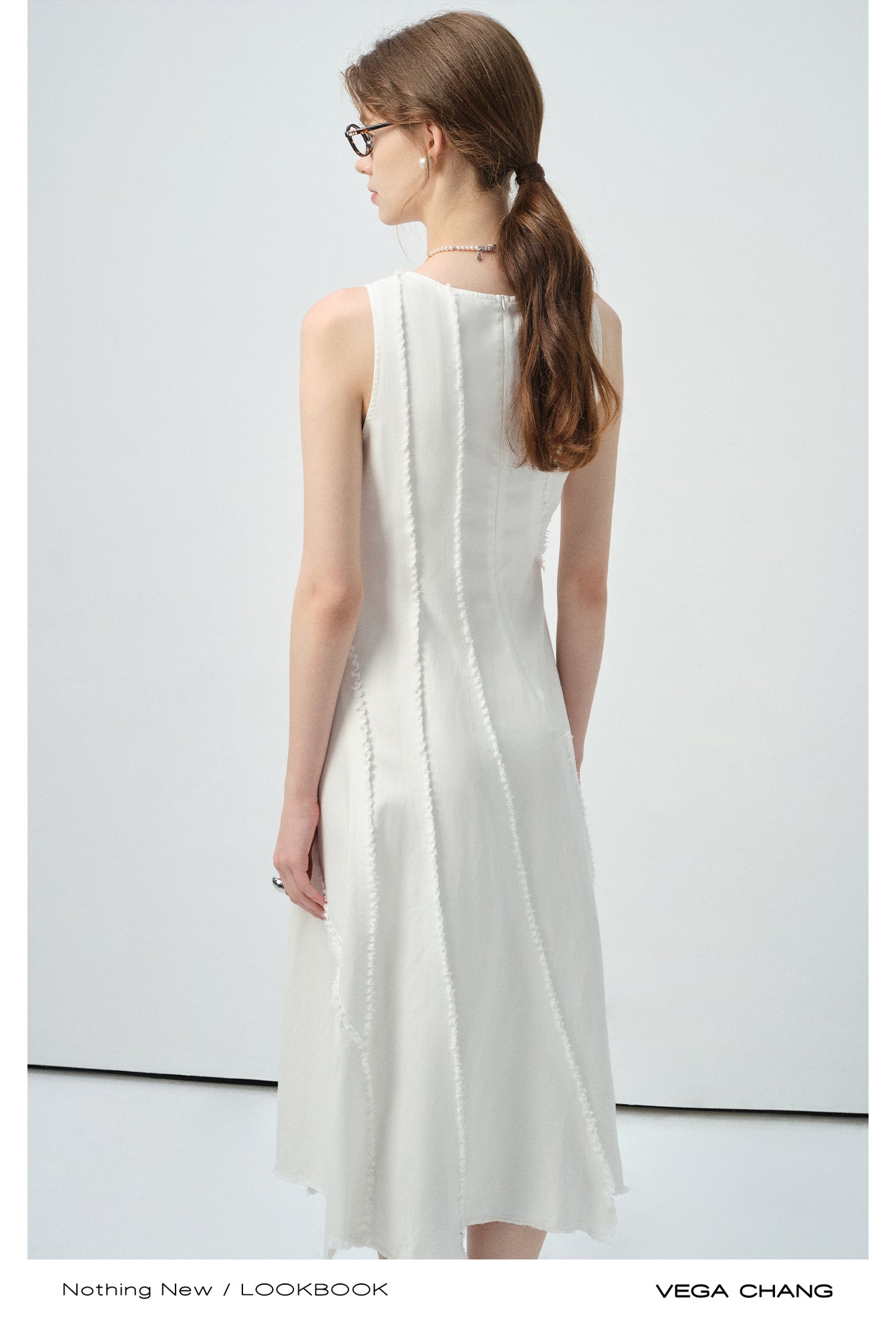Diagonal Trim Sleeveless Midi Dress