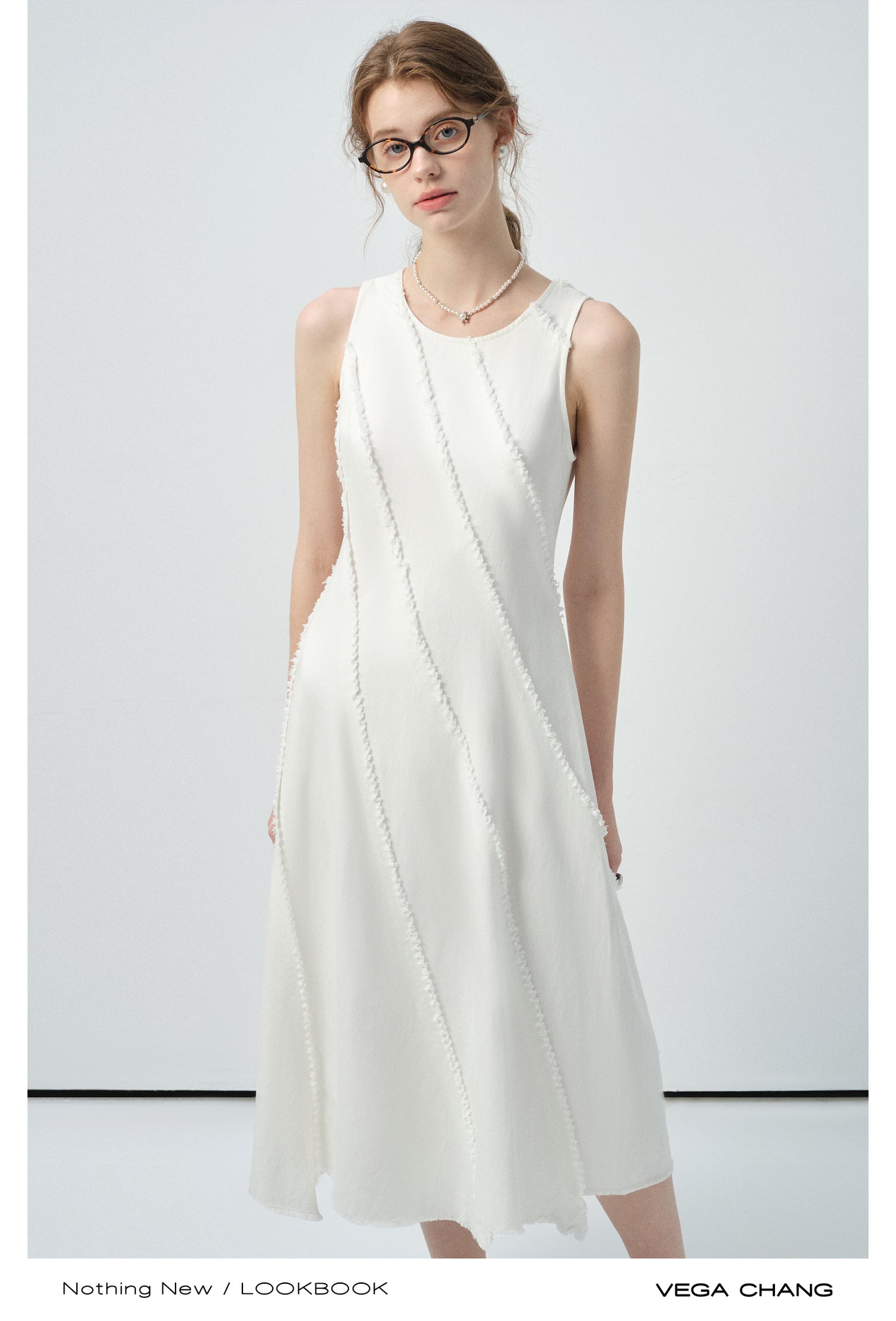 Diagonal Trim Sleeveless Midi Dress