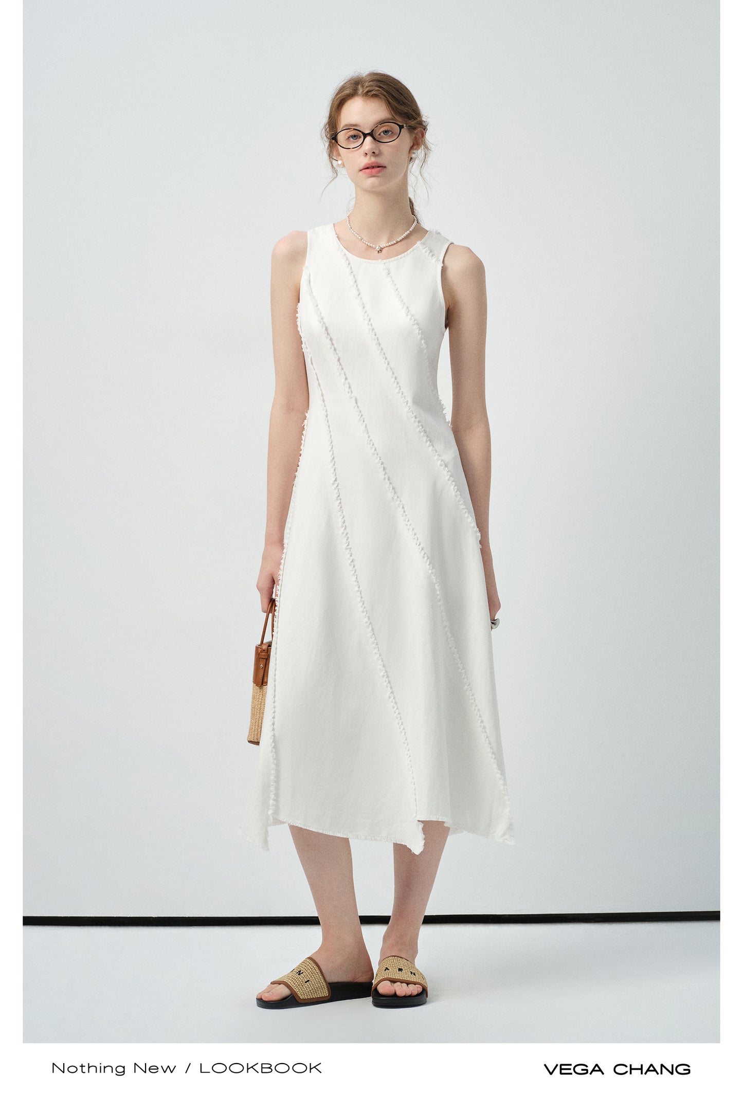 Diagonal Trim Sleeveless Midi Dress
