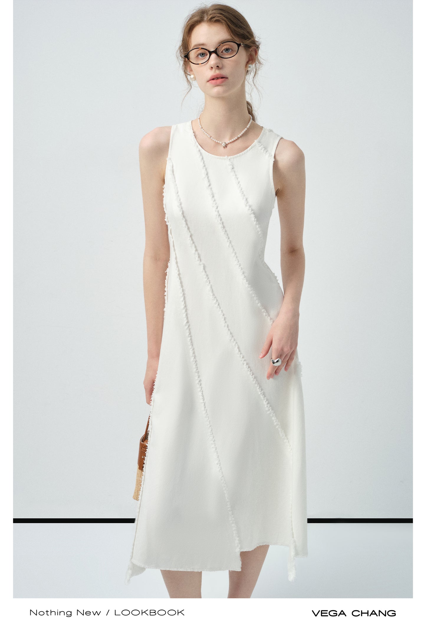 Diagonal Trim Sleeveless Midi Dress