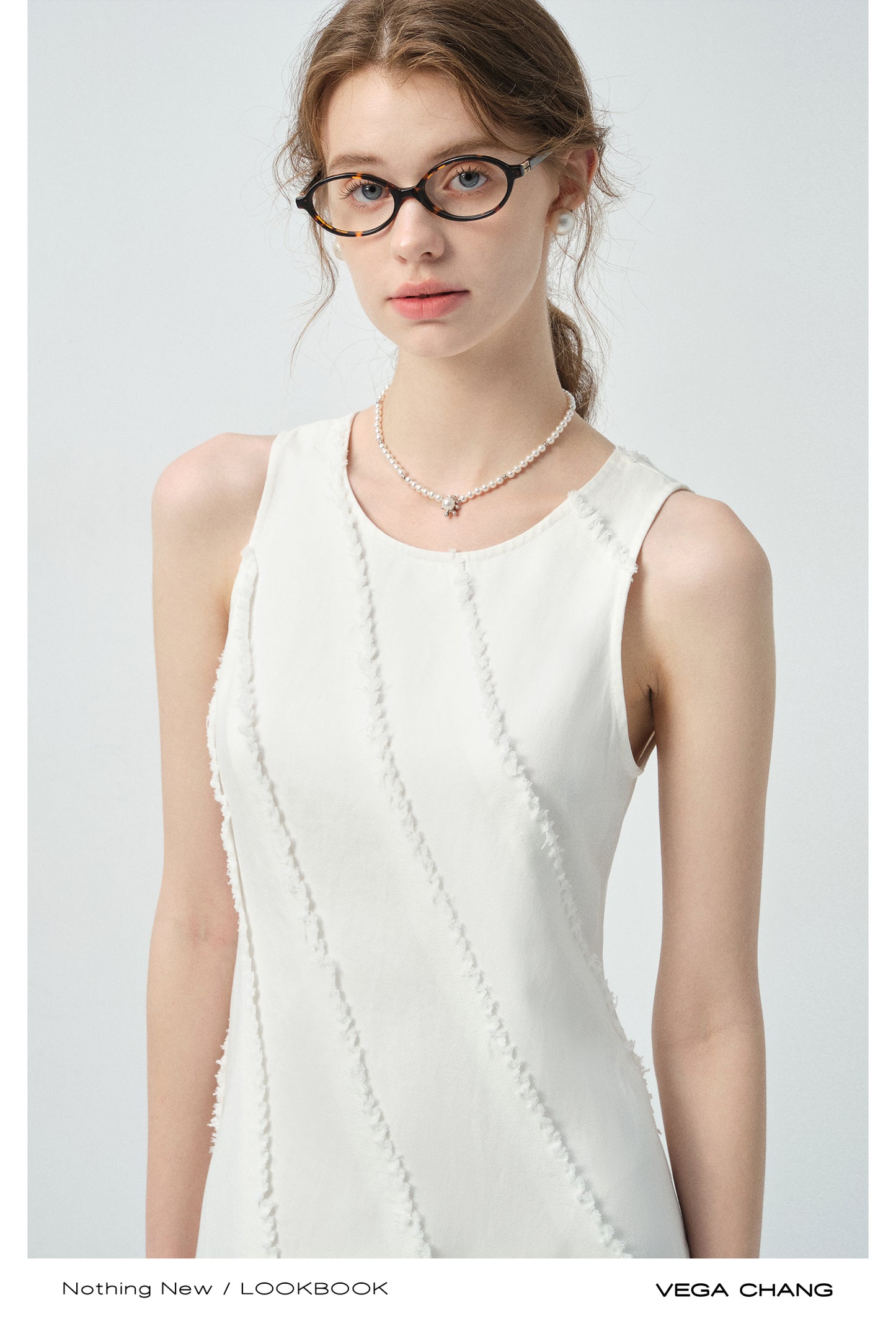 Diagonal Trim Sleeveless Midi Dress