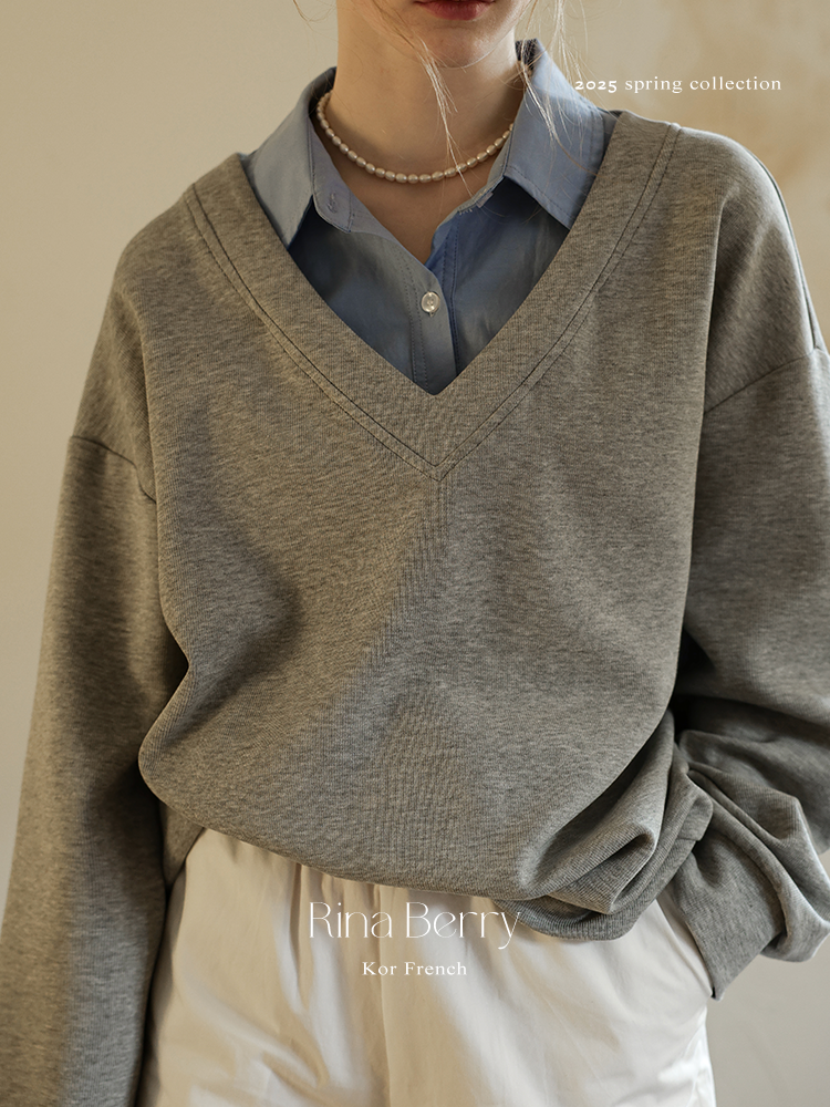 Relaxed V-Neck Cotton Blend Pullover