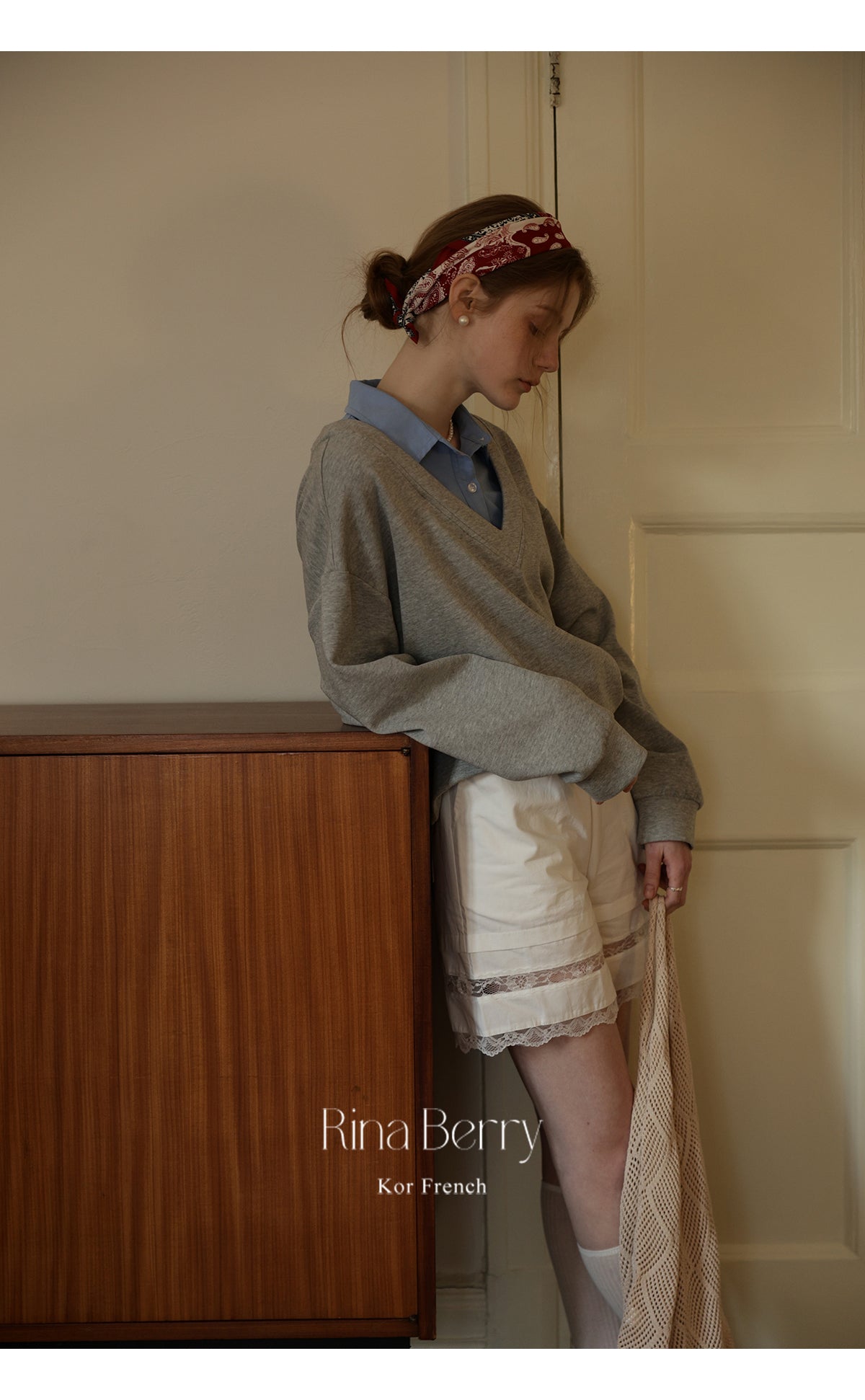 Relaxed V-Neck Cotton Blend Pullover