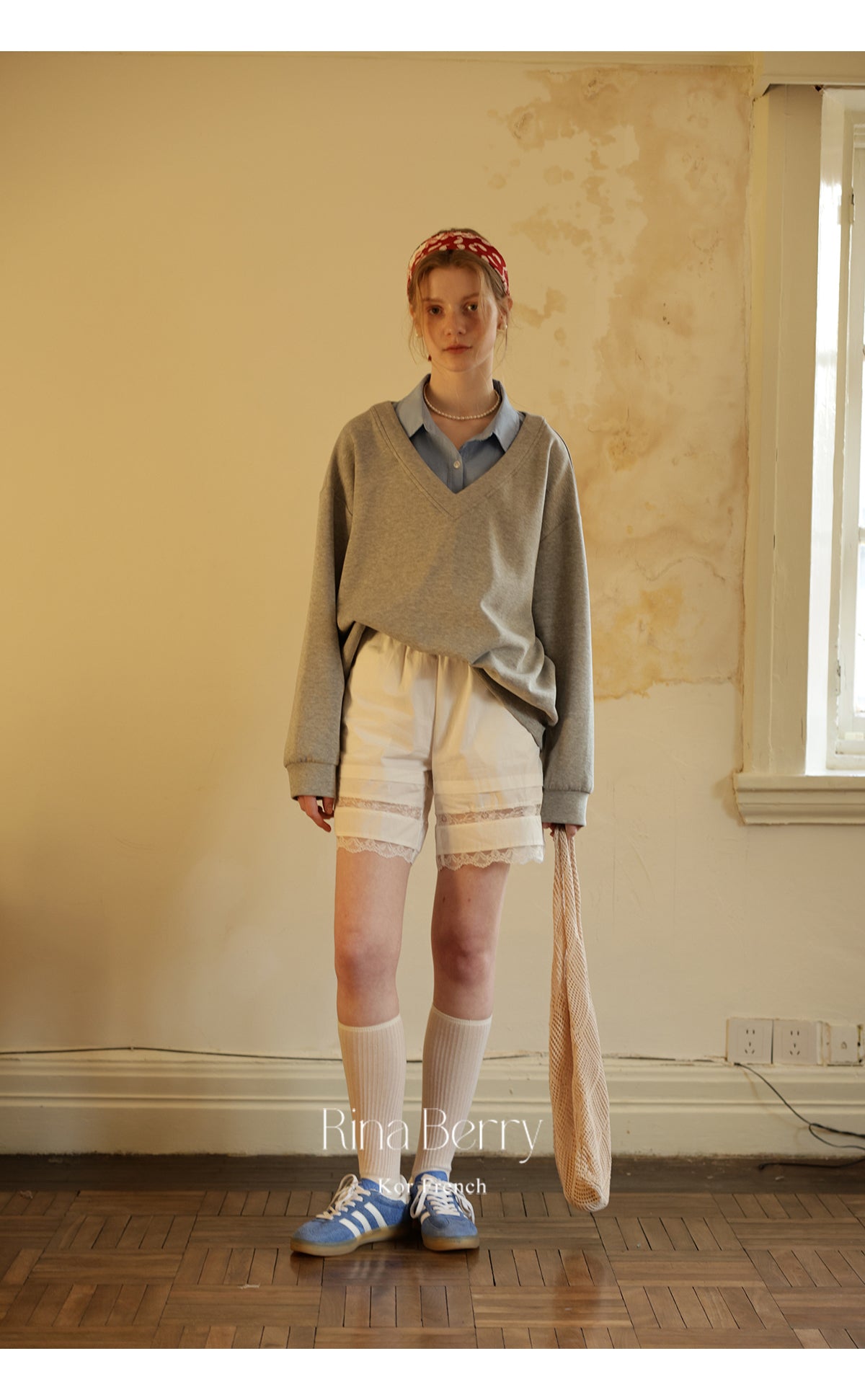 Relaxed V-Neck Cotton Blend Pullover