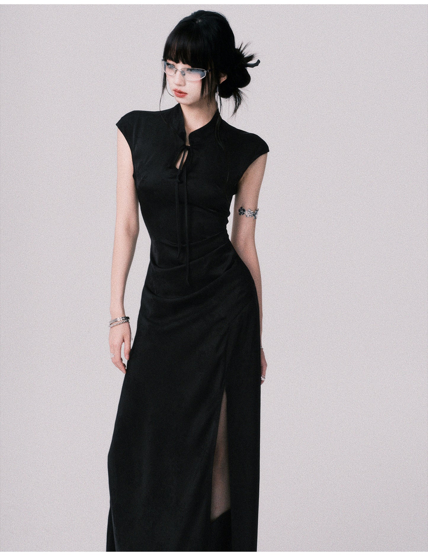 Sleeveless Qipao-Style Slit Dress In Black Jacquard