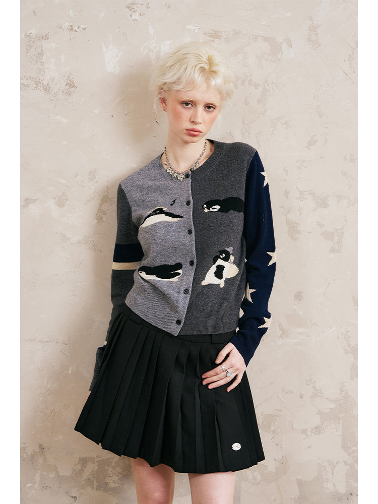 Preppy Pleated Skirt With Logo Metal Charm