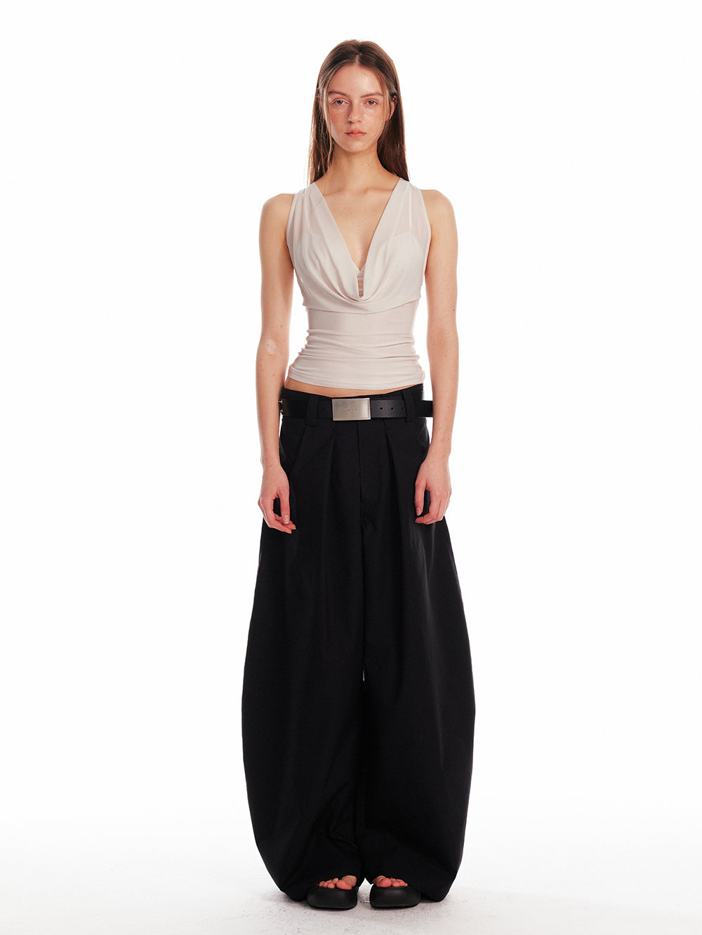 Low-Waist Pleated Wide-Leg Pants
