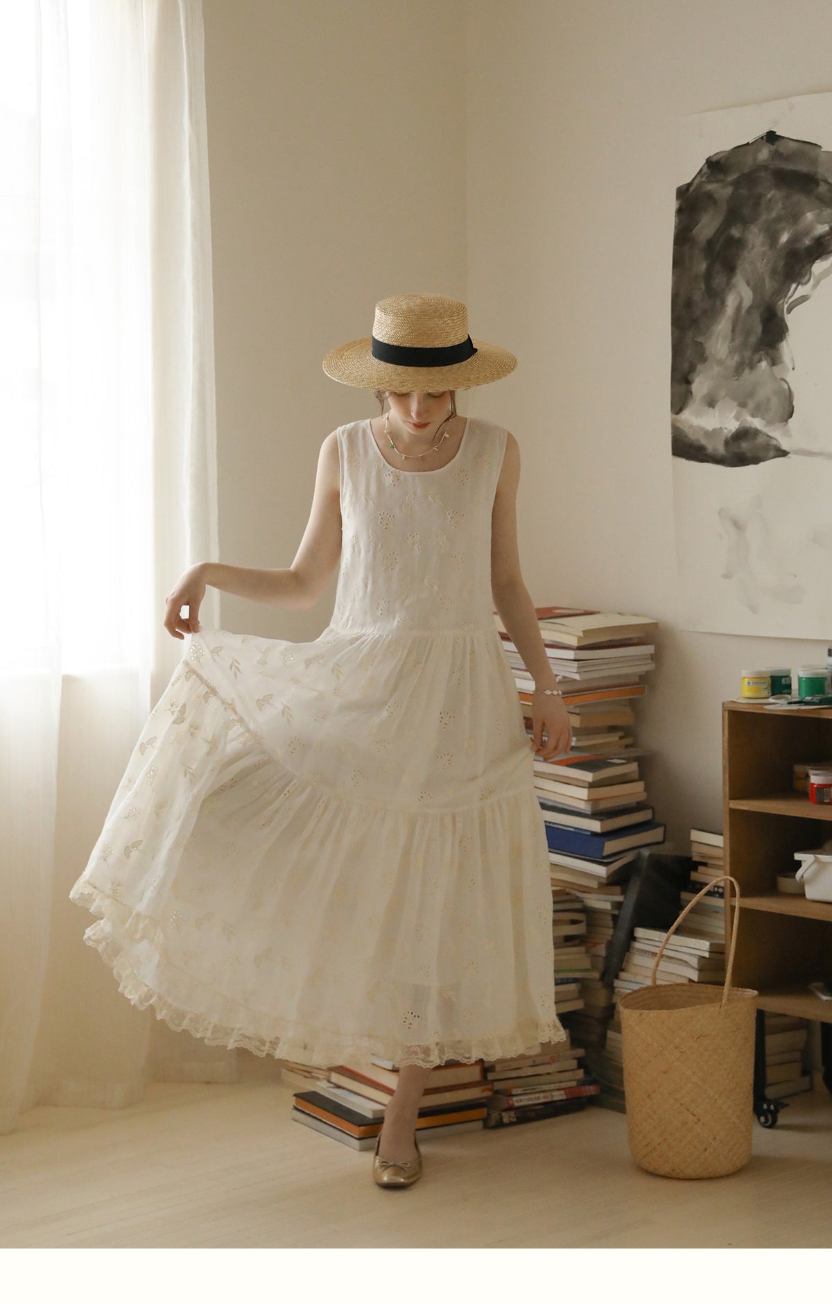 Leaf Motif Embroidered Sleeveless Dress
