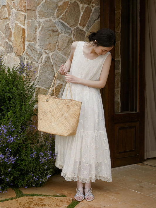 Leaf Motif Embroidered Sleeveless Dress